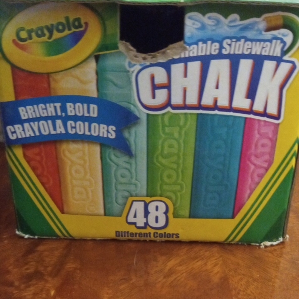Crayola Bold Sidewalk Chalk 48-Color Set
